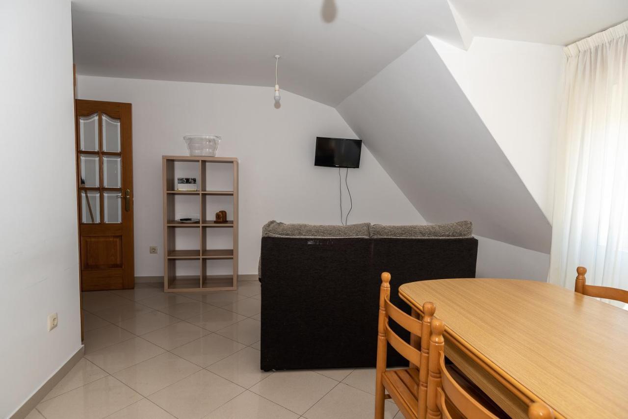 Apartamentos O Grove Exteriör bild